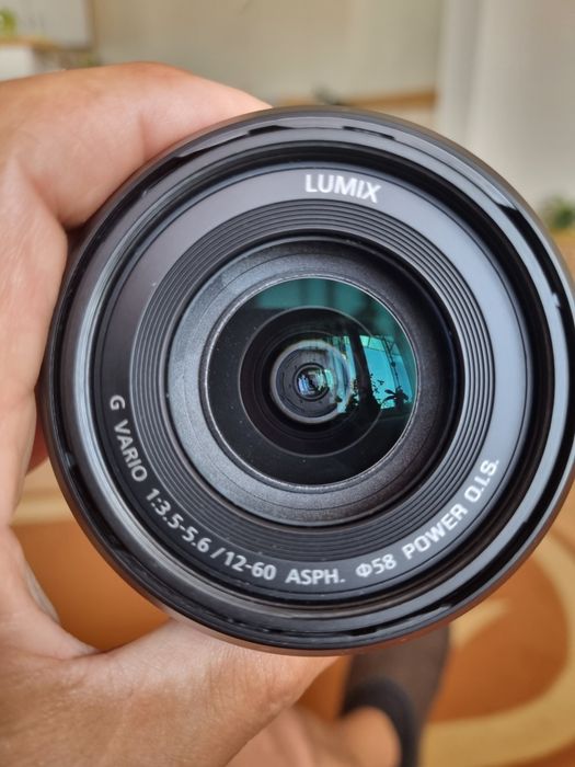 Panasonic 12-60 mm f. 3,5-5,6 stare f. buna.
