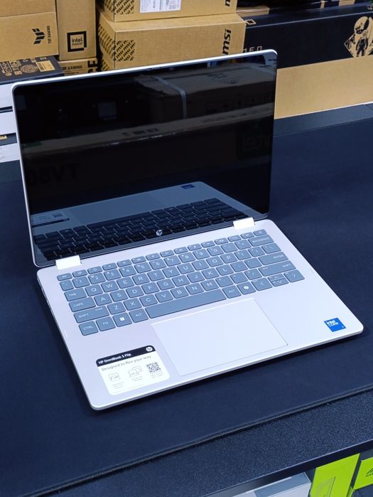 HP OmniBook 14.0 Core 7