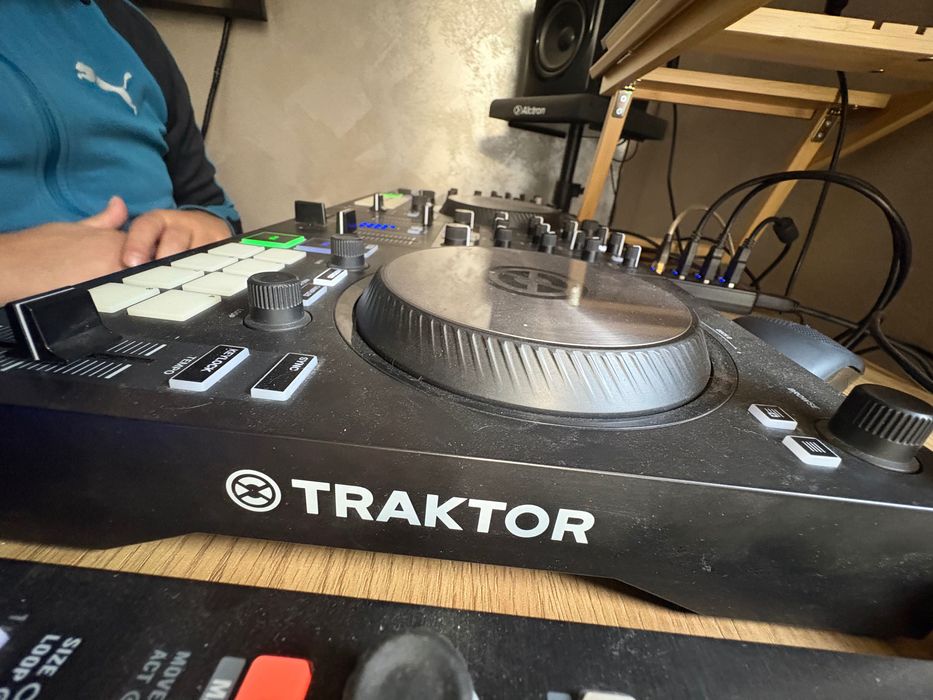 TRAKTOR S2MK3  използвано