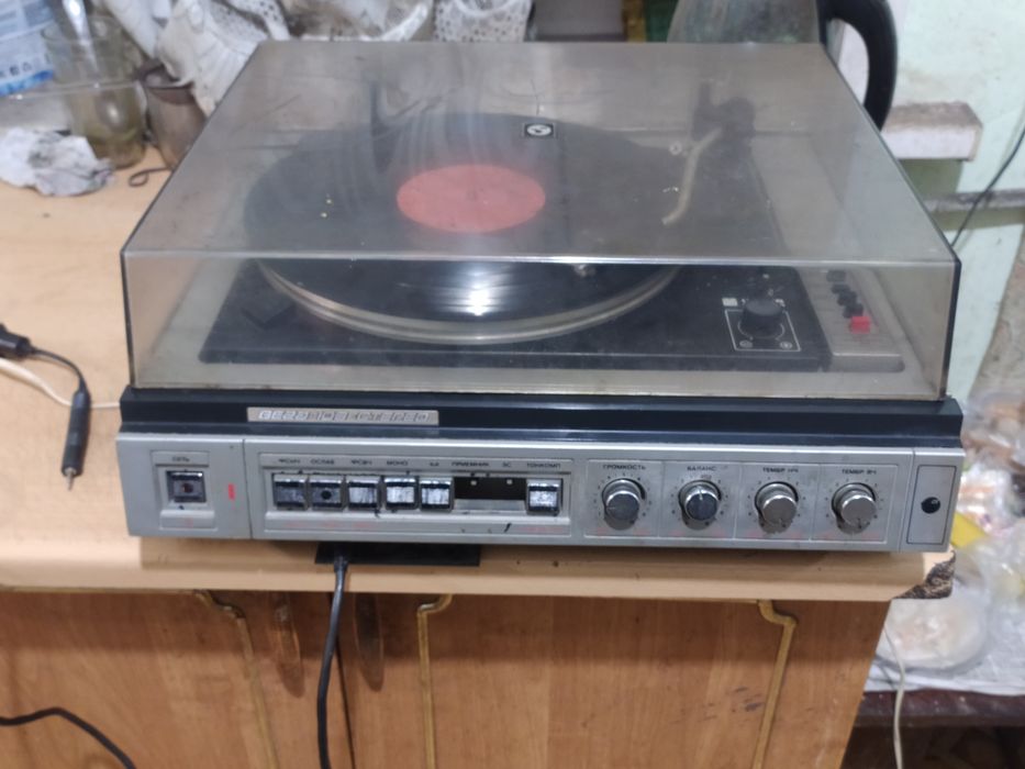 Продам проигрыватель