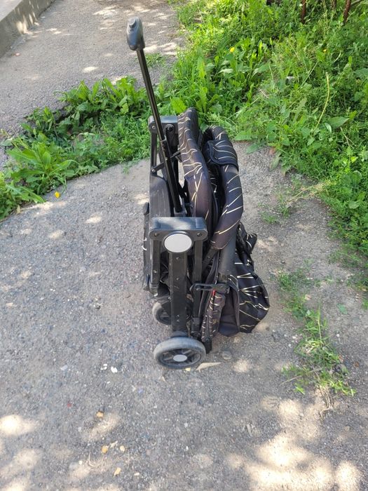 Коляска б/у в хорошем состоянии