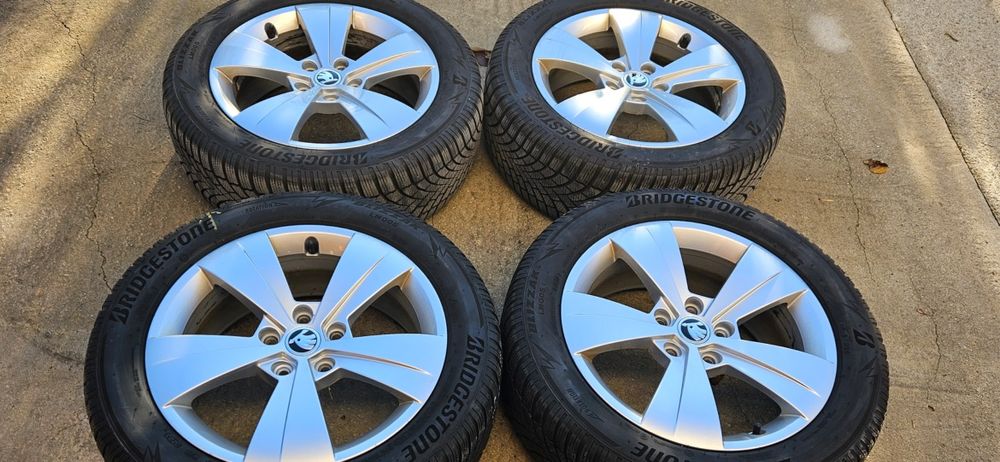 Jante Skoda Superb Octavia IV facelift echip iarna 215 55 17 DOT 2024