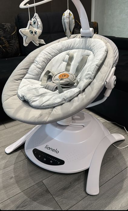 Balansoar, Lionelo, Bella, Multifunctional, Electric, Scaun reglabil, Ecran tactil si telecomanda, 6 miscari unice, 5 viteze, Cu melodii, Gri