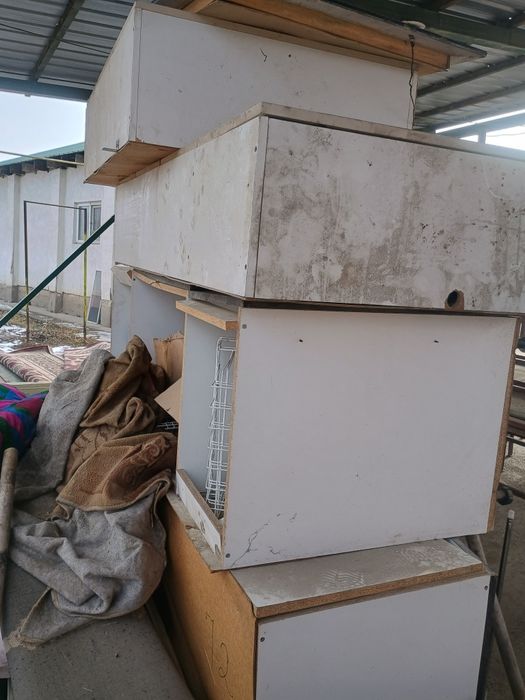 Шкаф, тумби продается