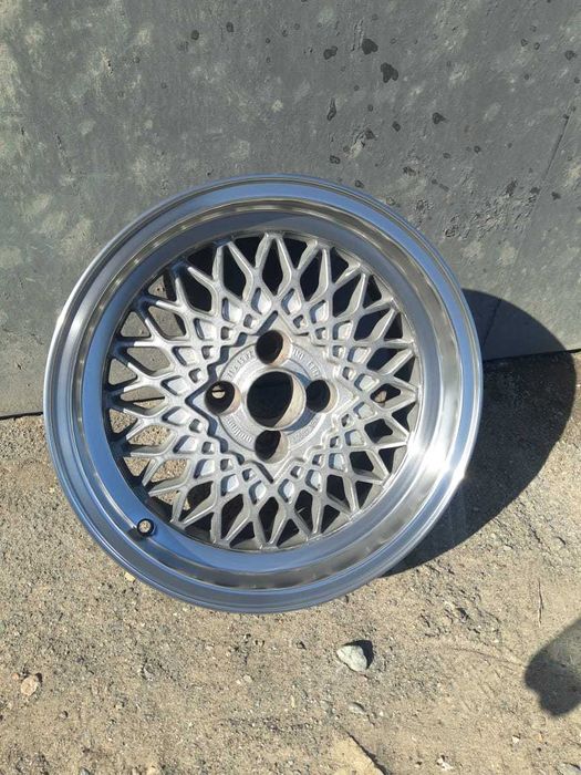 Продам bmw e30 1987 года