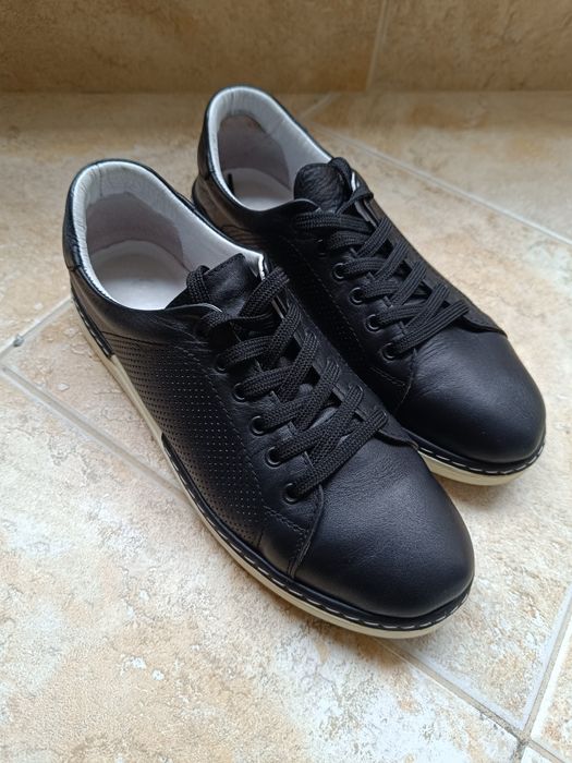 Дамски пролетно-есенни обувки