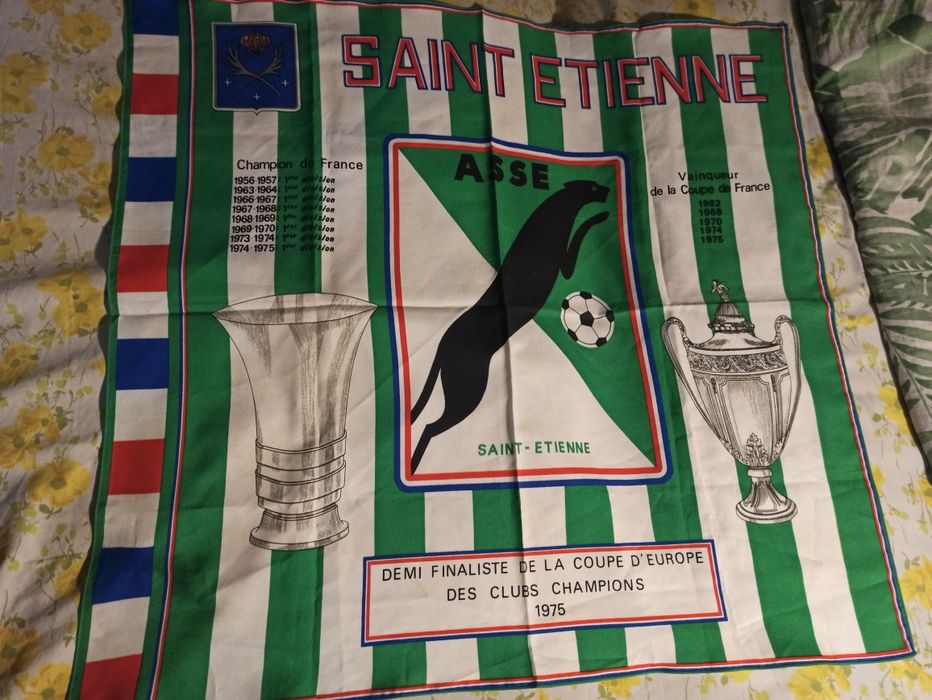 Двустанно Старо знаме на Футболният отбор Сент Етиен, от 70те години