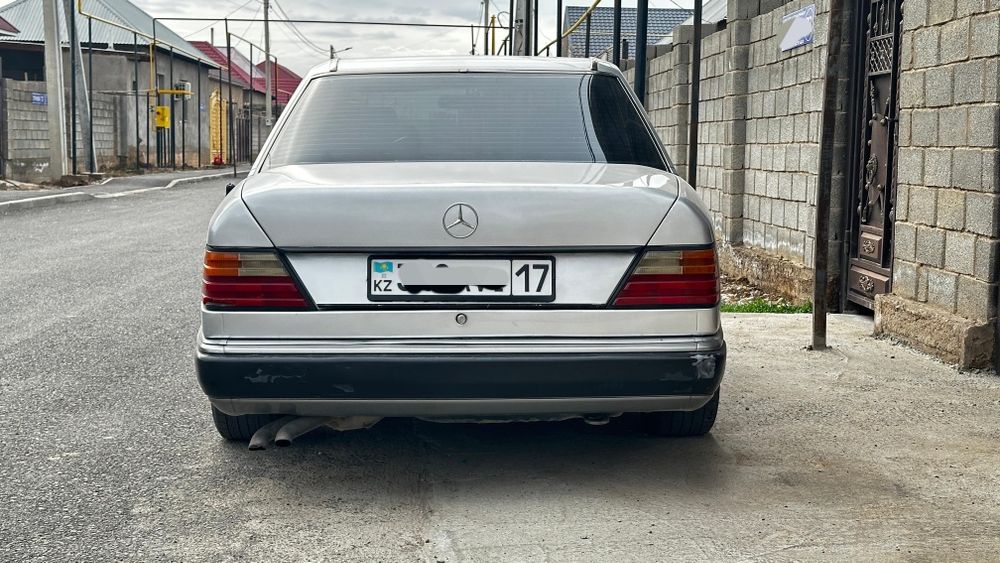 Mercedes Benz E 220