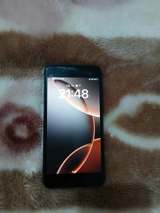 Iphone 8 plus 64 gb qora