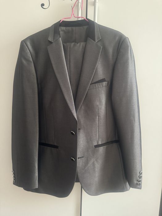 Продам мужской костюм