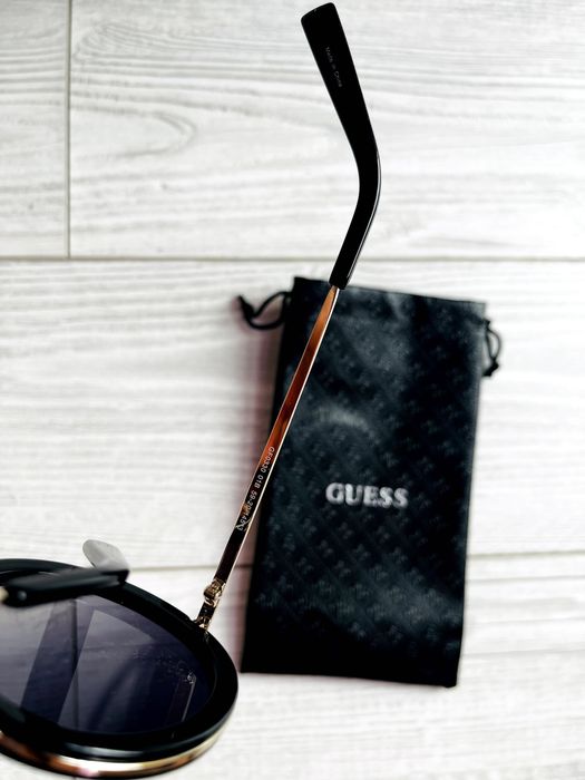 Слънчеви очила Guess