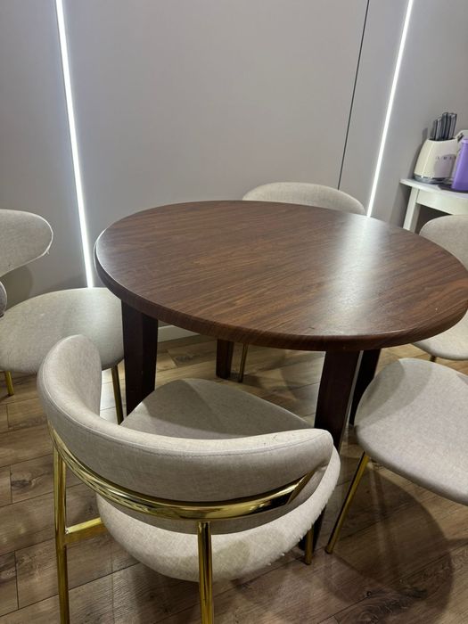 Продам стол стулья