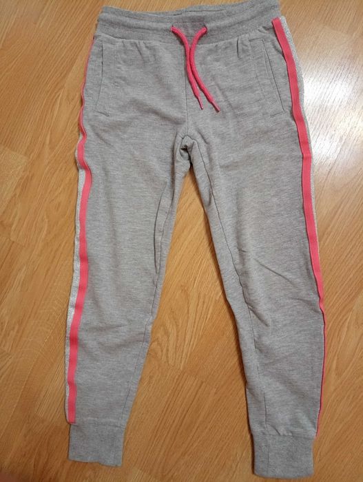 Дрехи/ блузки/ долнище момиче р-р 128 / 134