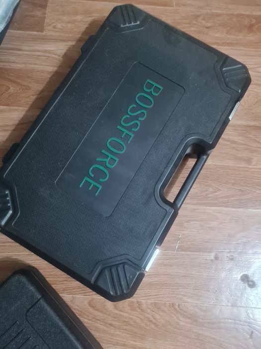 Набор инструментов для автомобиля