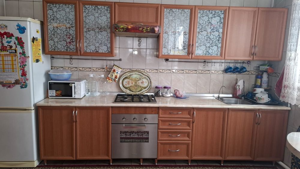 Срочно продам кухонный гарнитур
