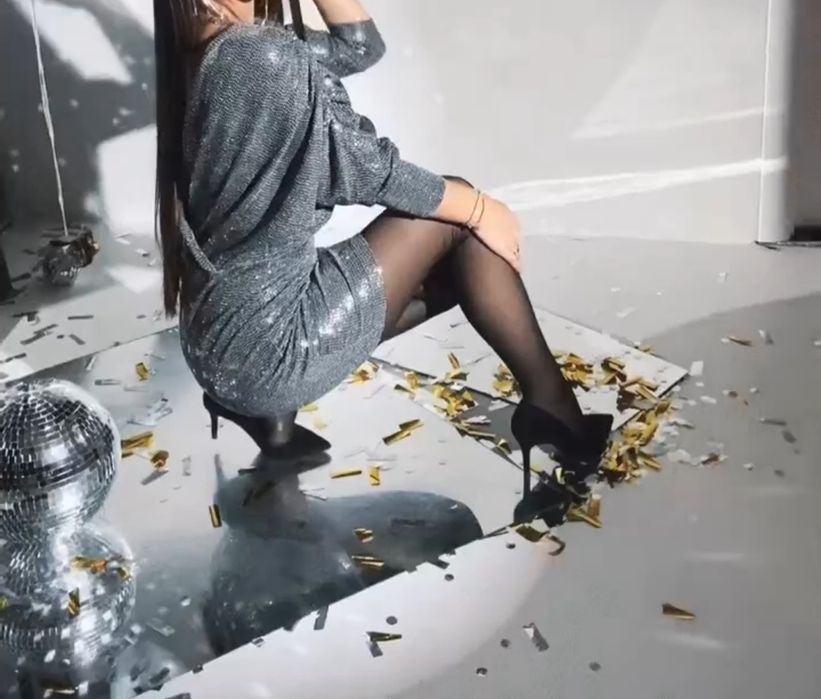 Блестящее вечернее платье