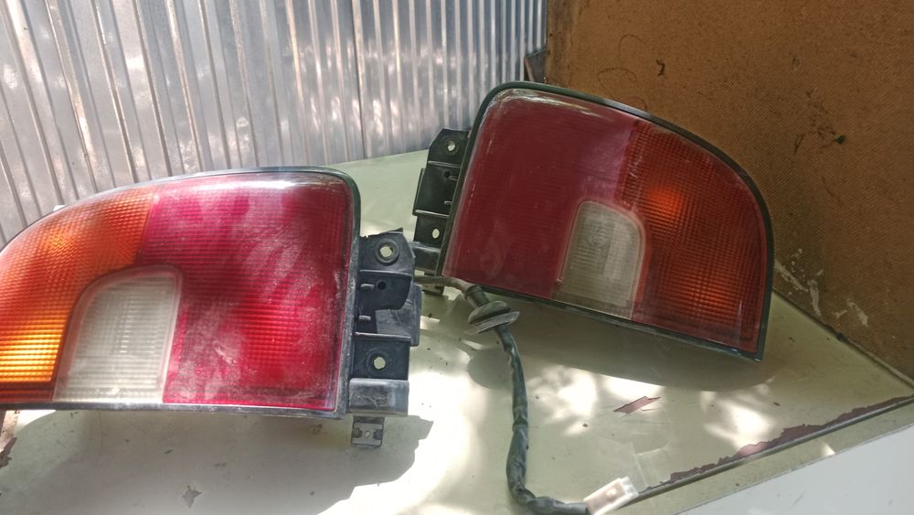 Продам передние фары