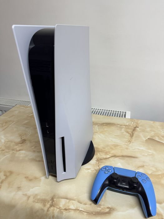 Vand Ps5 varianta cu CD