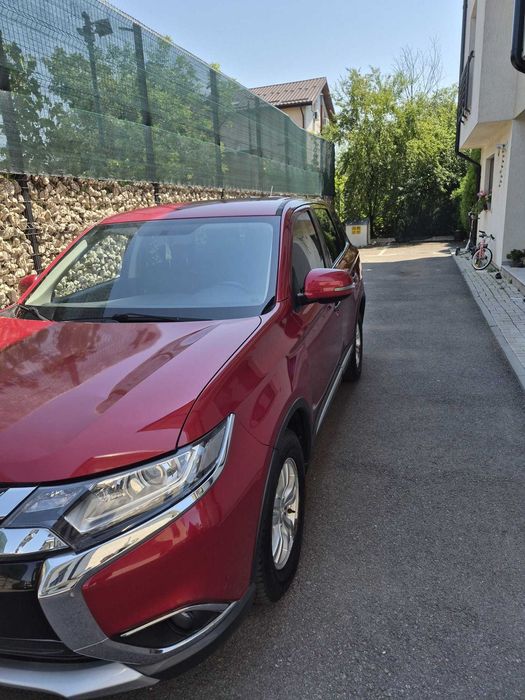 MITSUBISHI Outlander 2016 — imagine 2