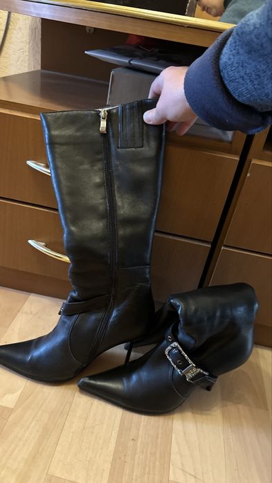 Зимние женские сапоги