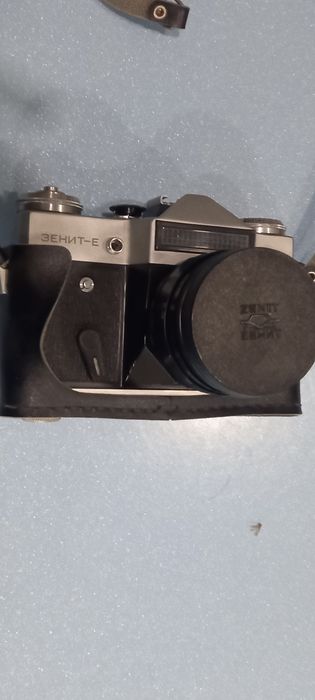 Фото аппарат зенит Е, отличное состояние.