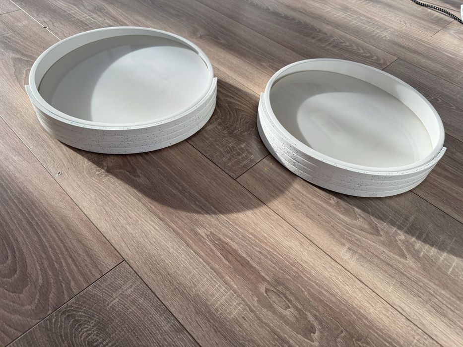 Продам две потллочные люстры/плафоны