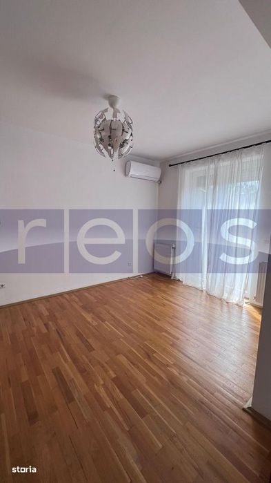 Vila De Vanzare In Zona Erou Iancu Nicolae | Piscina |
