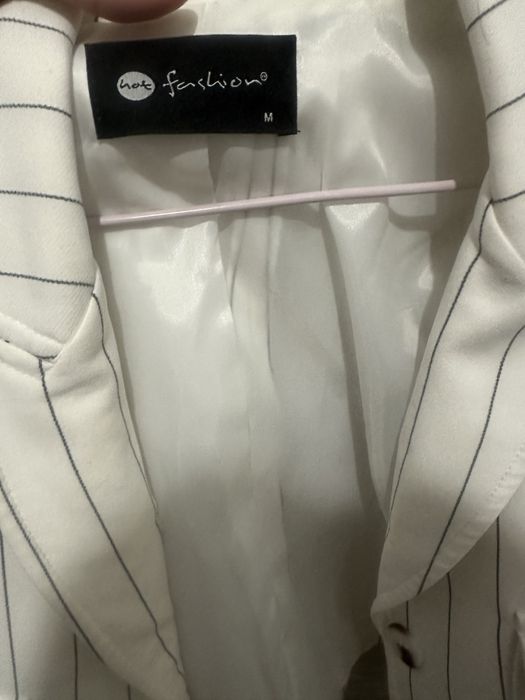 Kostyum shim yangi holatda sotiladi