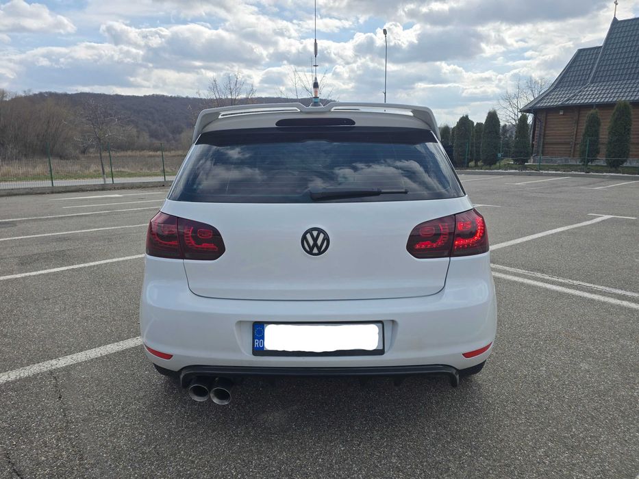Volkswagen Golf 6 1.6 TDI 2011