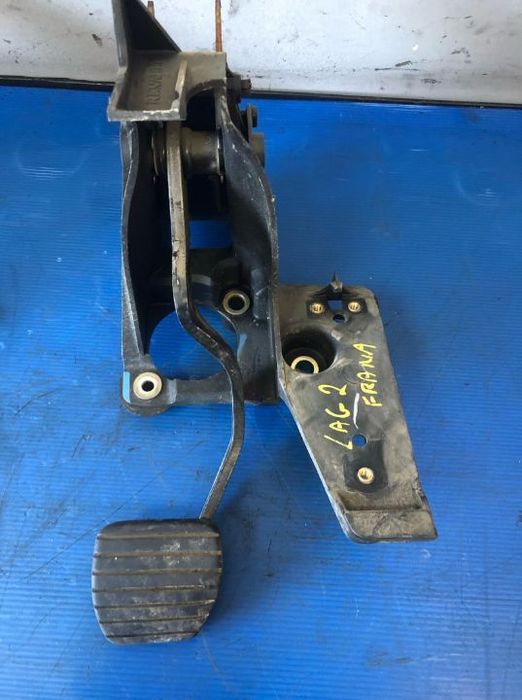 pedala frana 1.9 dci renault laguna 2