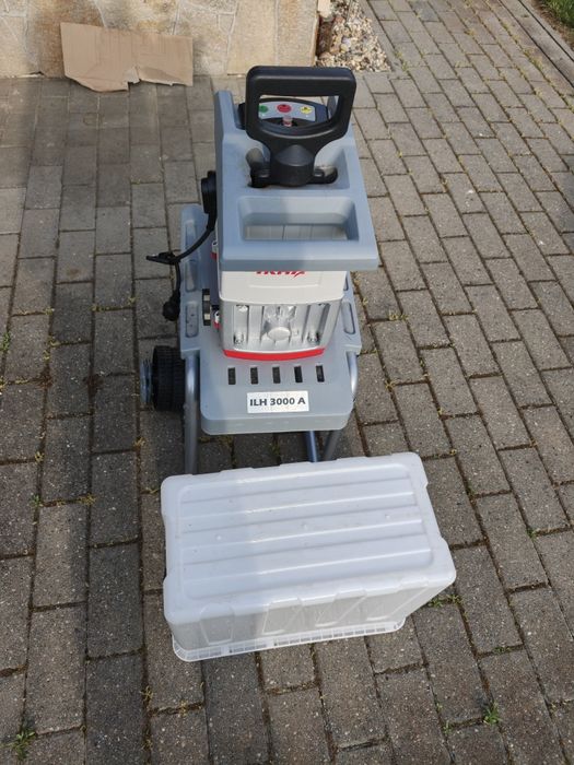 Tocător de crengi folosit o singură dată