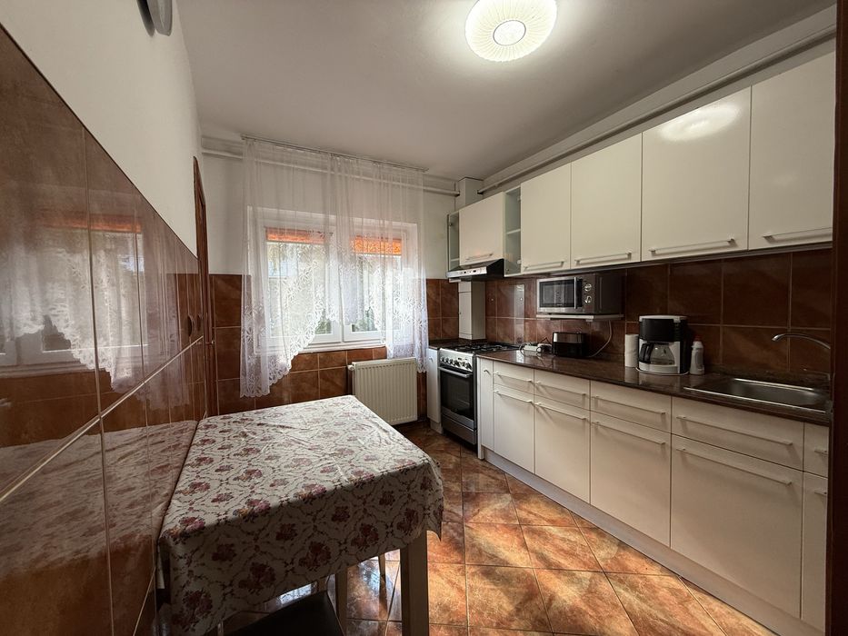 Apartament 2 camere, etaj 2, decomandat, centrală termică – Miorița, Micălaca