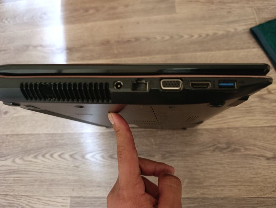 ASUS K53E Noutbuk sotiladi