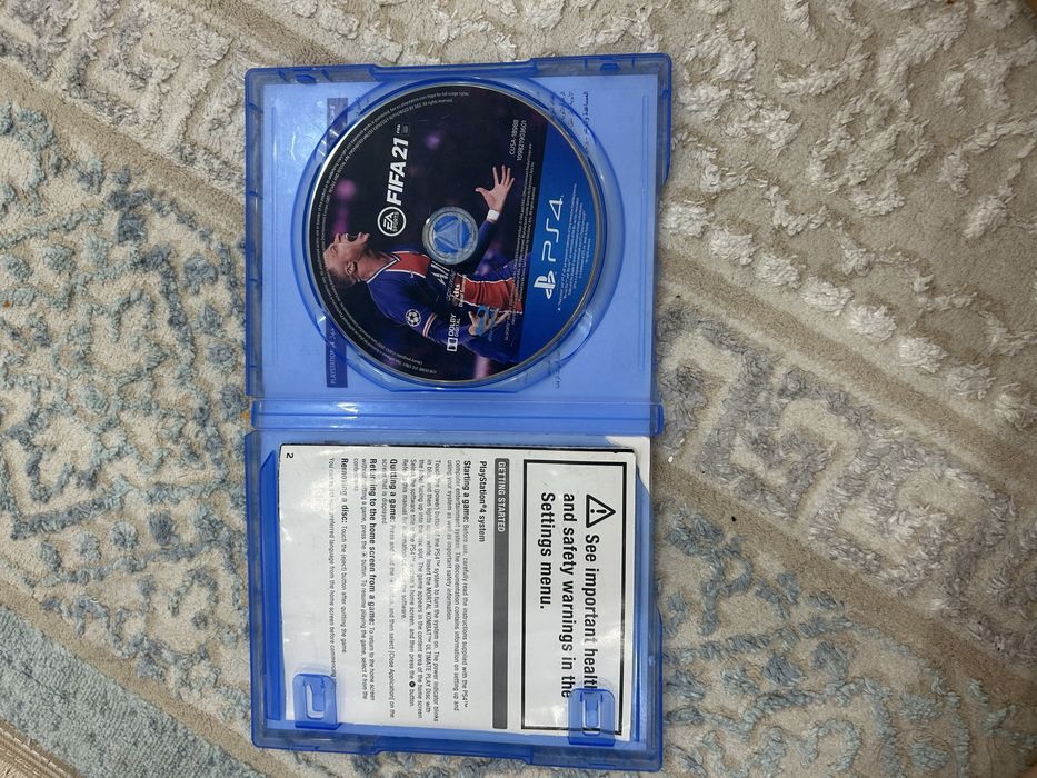 Продам FIFA 21 для PS4|5