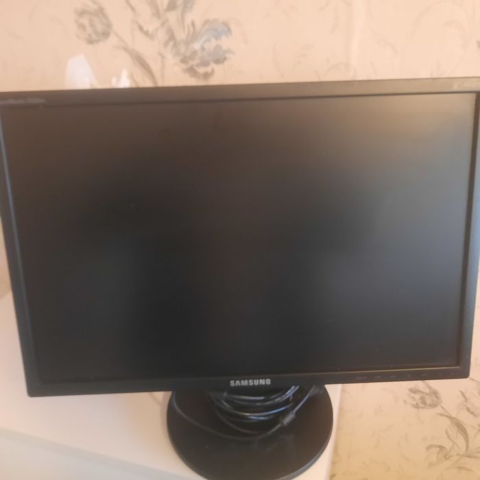 Монитор втора употреба