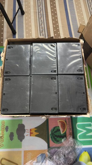 DVD,CD disk karobkasi sotiladi 165 tasi 100.000 holati yahshi
