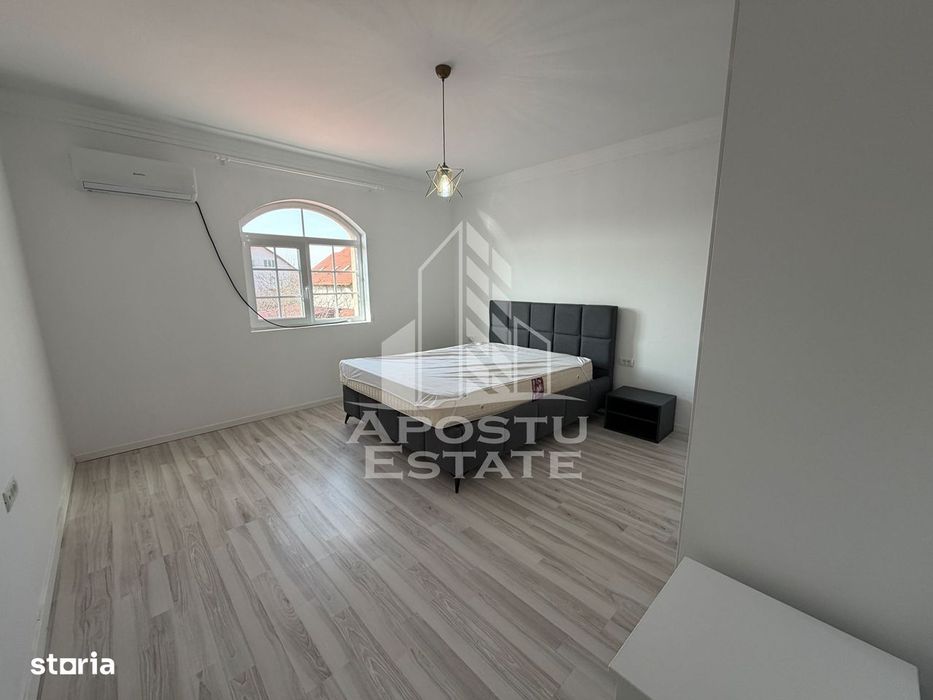 Jumatate de duplex de inchiriat, localitatea Mosnita Noua