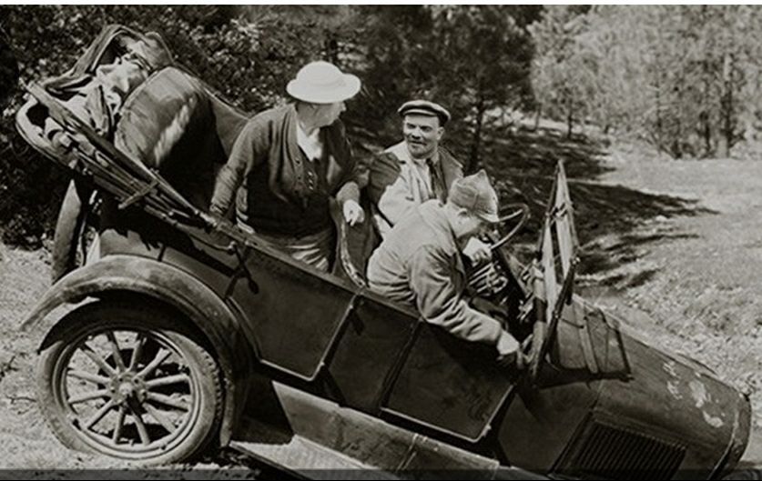 Газвский первый автомобил советский союз.