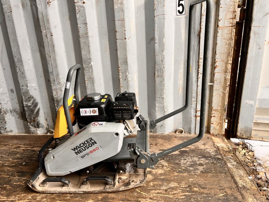 DE INCHIRIAT! Utilaje profesionale de compactare.