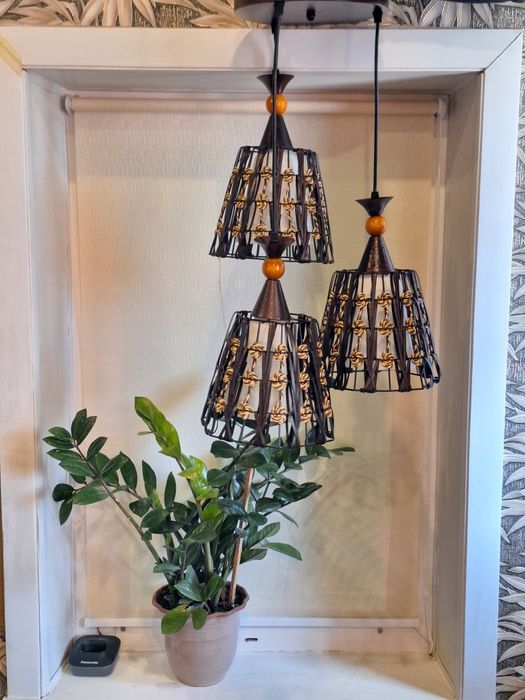 Продам новые люстры