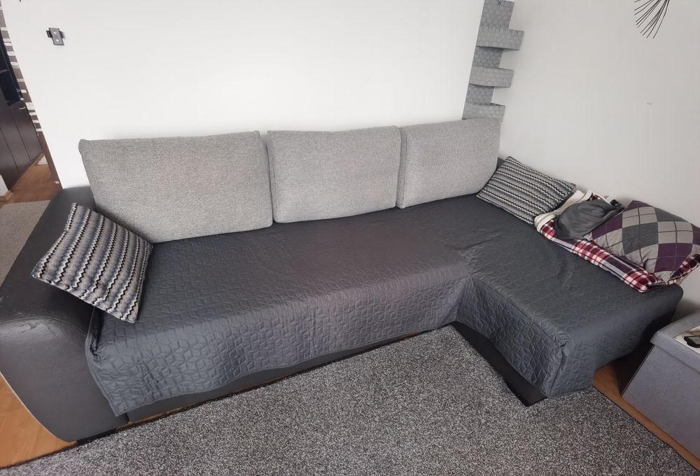 Vând colțar extensibil cu lada depozitare