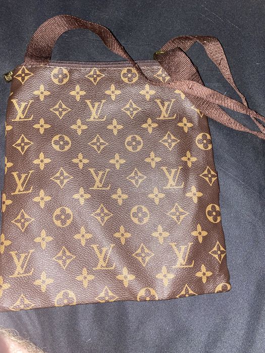 Vand servieta LouisVuitton