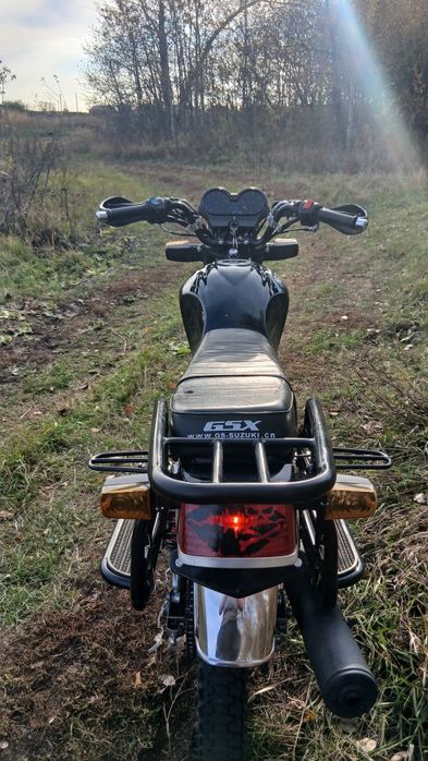 Сузуки 200 кубов
