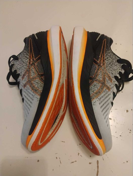 Мъжки Маратонки ASICS GLIDERIDE 
Мъжки Маратонки ASICS GLIDERIDE MAX 2