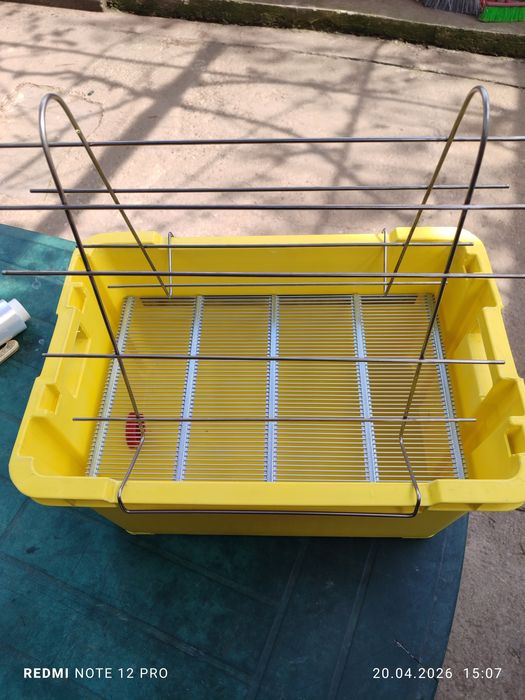 Vând tava/banc/masă de descăpăcit