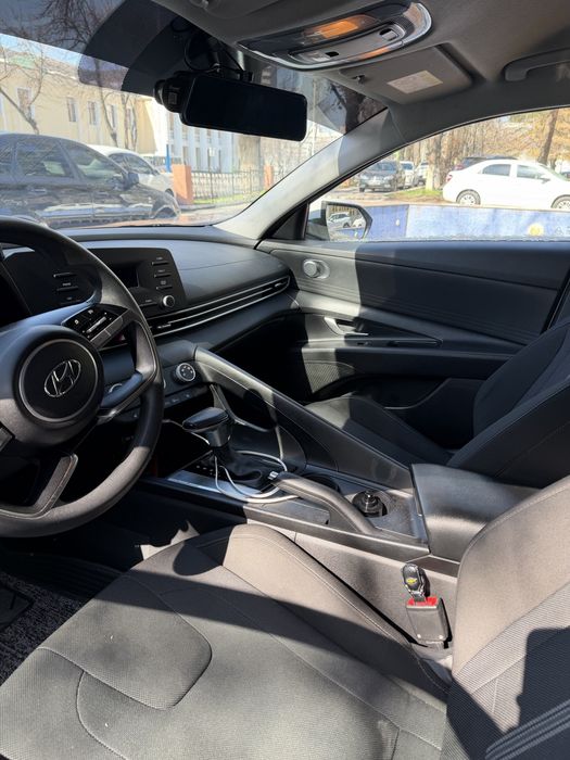 Hyundai Elantra, 2021 noyabr