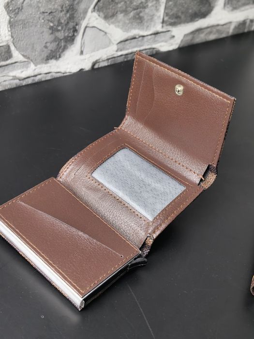 Luis Viton портфейли високо качество