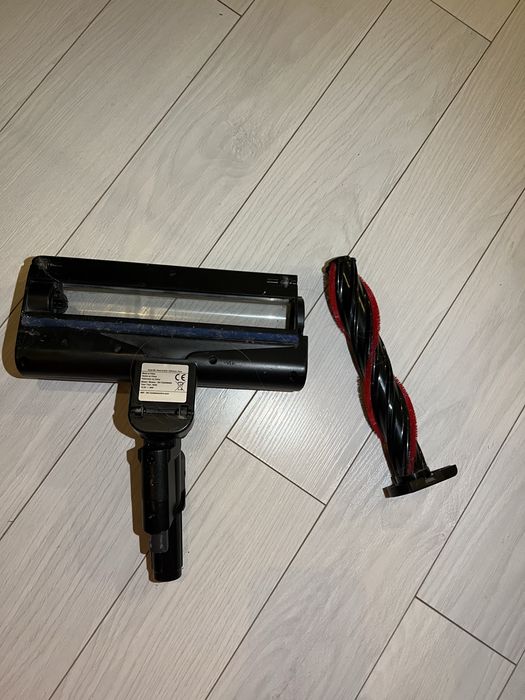 Aspirator vertical fără fir Rowenta X-Force Flex - set complet, cutie