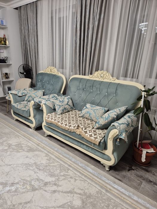 Продам диван с креслом