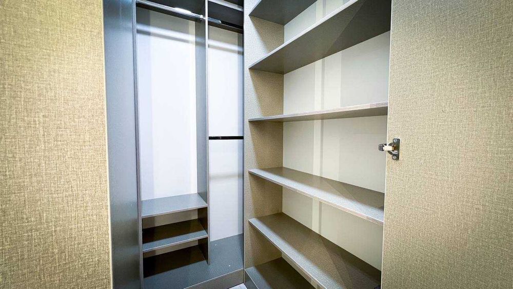 Сдается 3/10/25_100 кв.м. HI-TECH_Новостройка АКАЙ СИТИ /долгий период